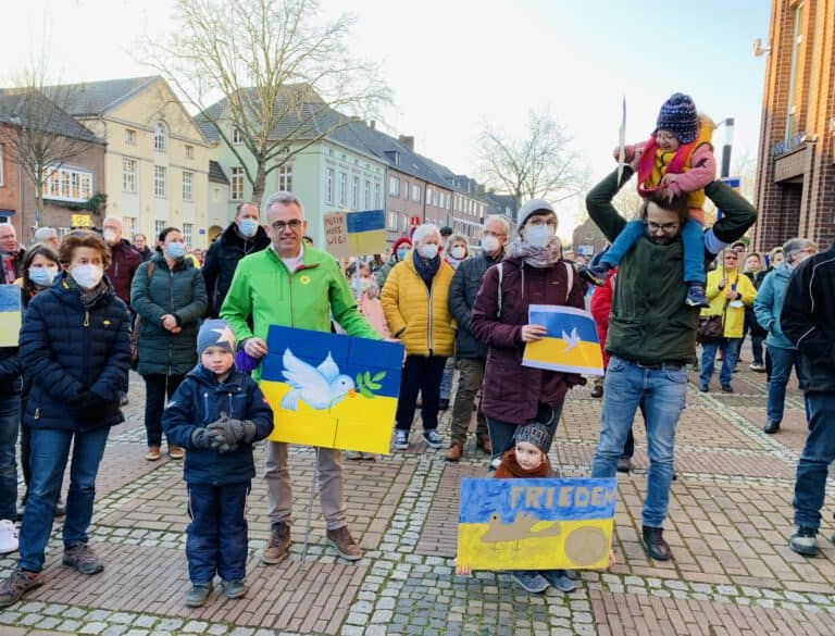 Solidaritäts-Demonstration für die Ukraine in Rees